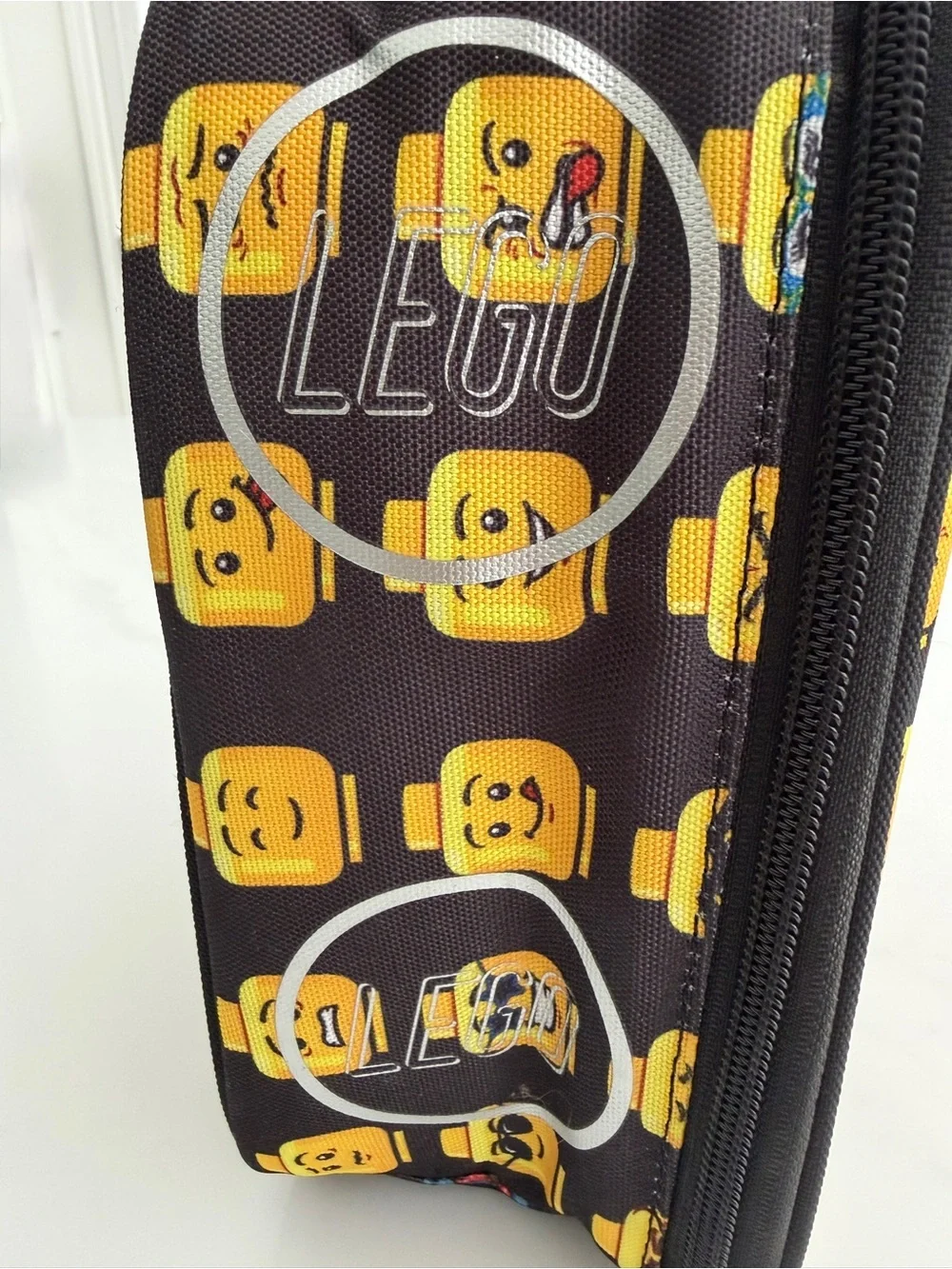 LEGO Insulated Lunch Bag Minifigure Heads Black Yellow Carry Gear Solutions⁠